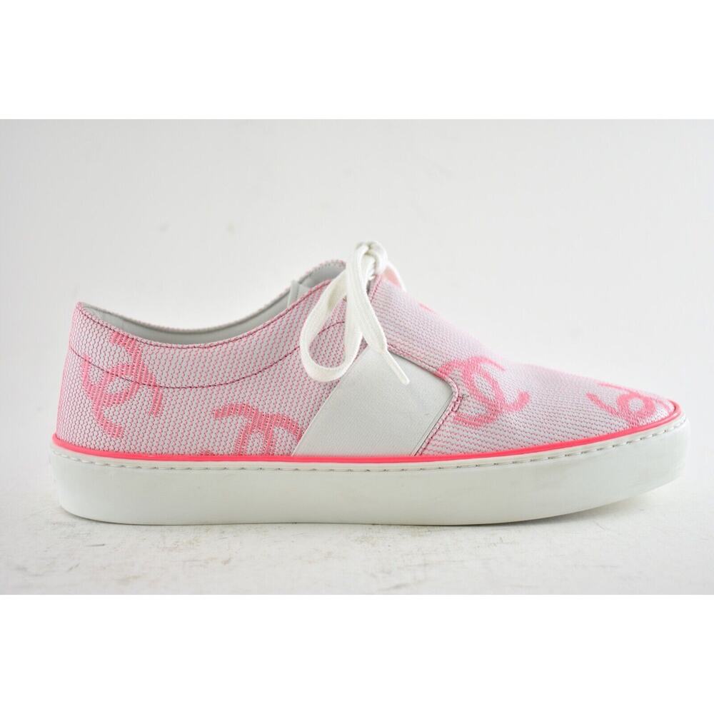 Chanel 18P Neon Pink White CC Slip On Lace Up Flat Runner Trainer Sneaker 39.5 - Picture 2 of 12